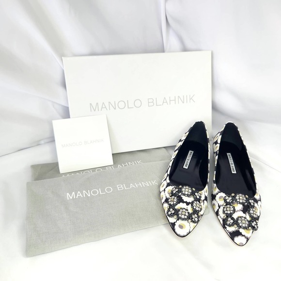 Manolo Blahnik Hangisi Crystal Brooch Floral Print Flats 35.5 - Picture 6 of 7